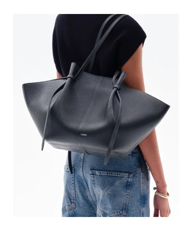 Large Mochi - Black Pebble Grained Leather