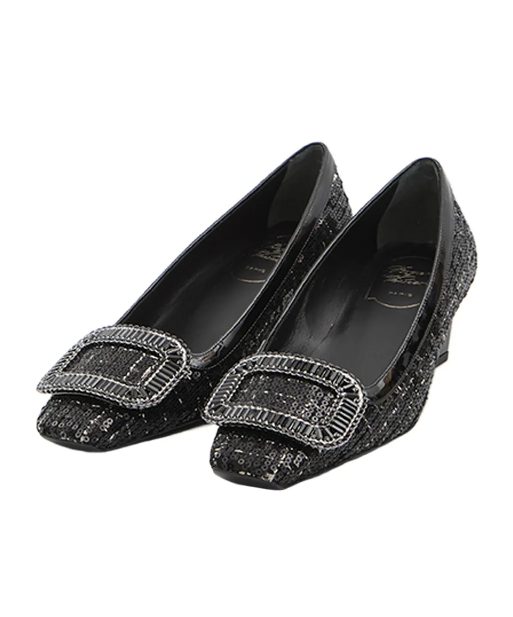 Roger Vivier Embellished Pumps