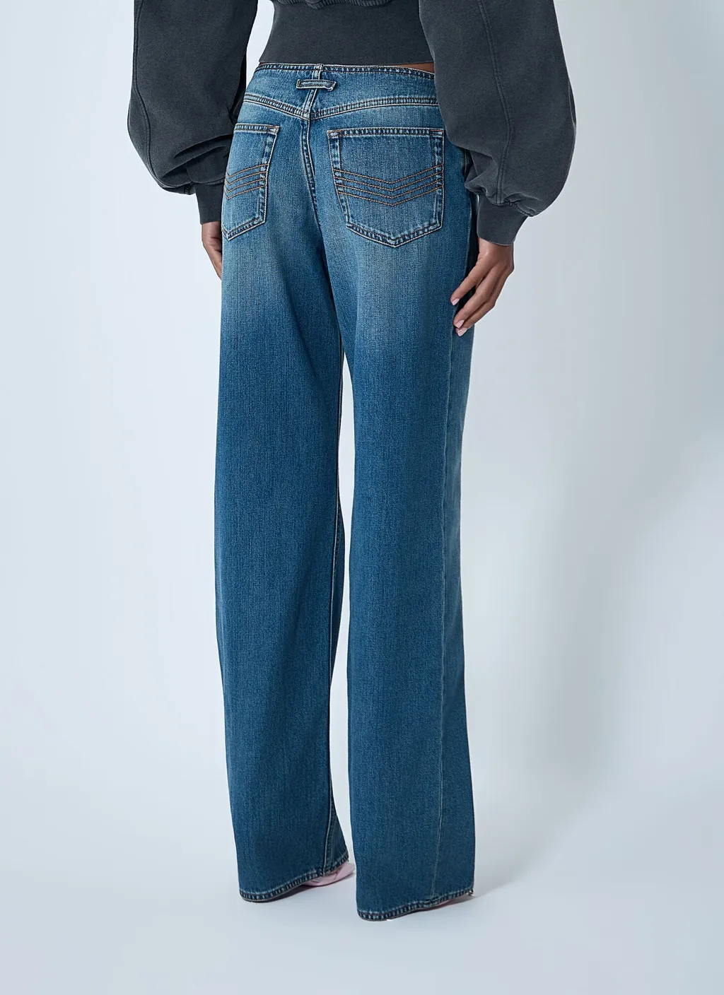 Zip-Detail Jeans