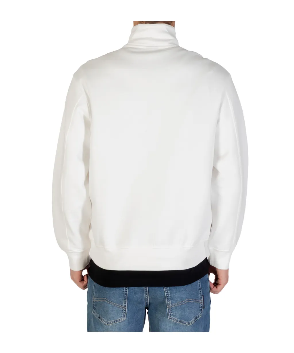 Long-Sleeved Sweatshirt