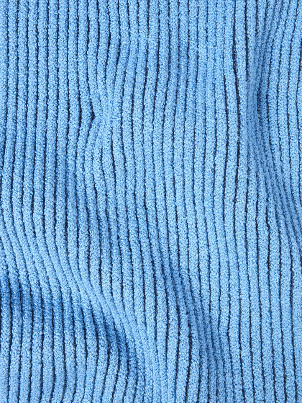Scarf With Vanise Ribbing And Compass Patch