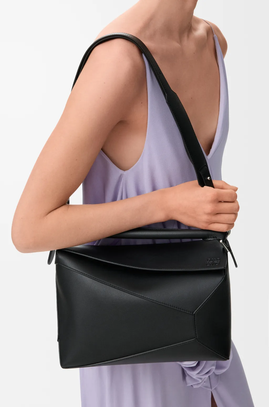Medium Puzzle Edge Cross Body Bag