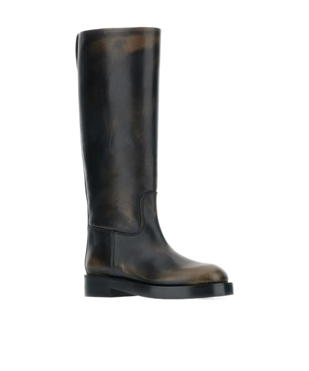 Round-Toe Boots