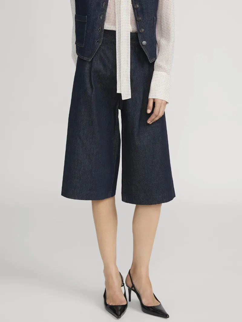 Frame Pleat Detailed Tailored Shorts