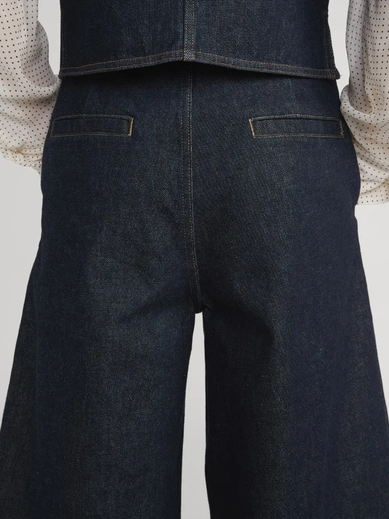 Frame Pleat Detailed Tailored Shorts
