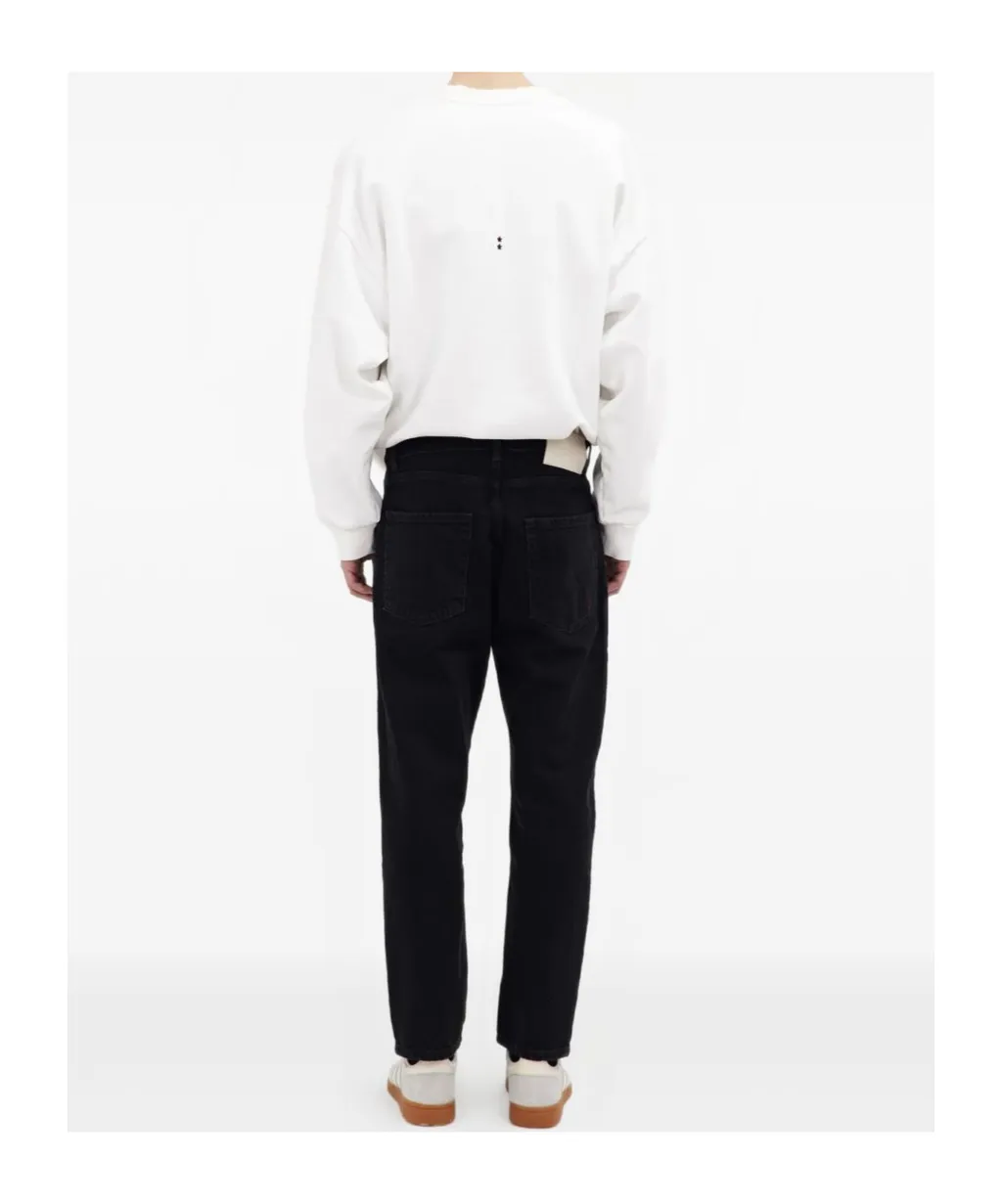 Belt-Loop Jeans