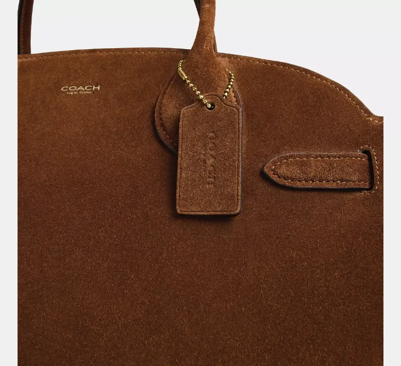 Soft Empire 40 Tote Bag