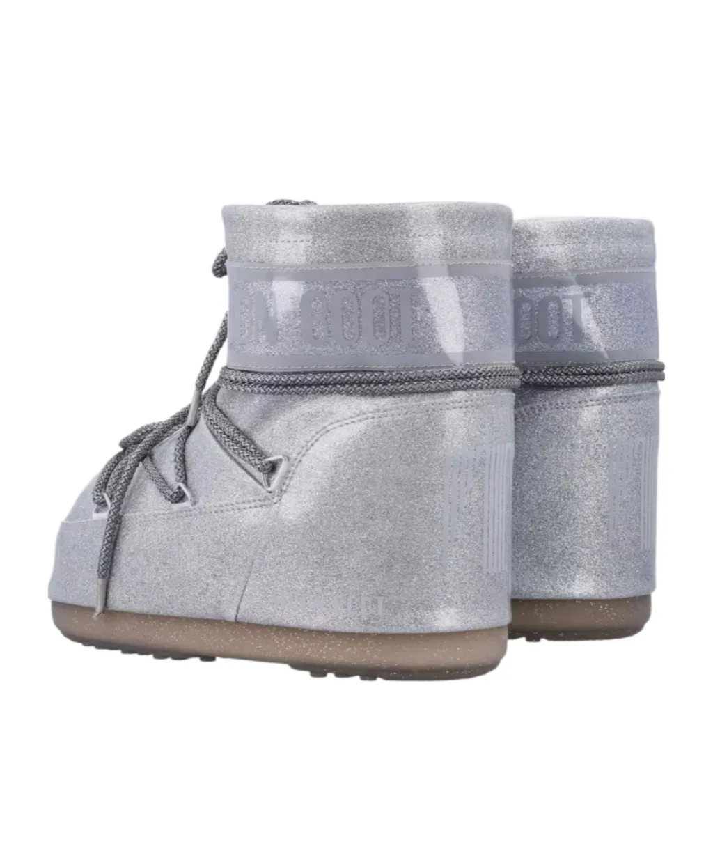 Lace-Up Snow Boots