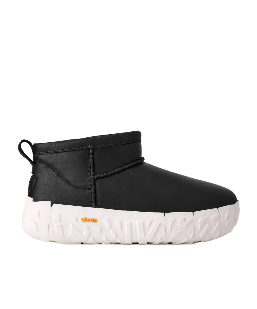 Classic Ultra Mini Wrap Tech Boots