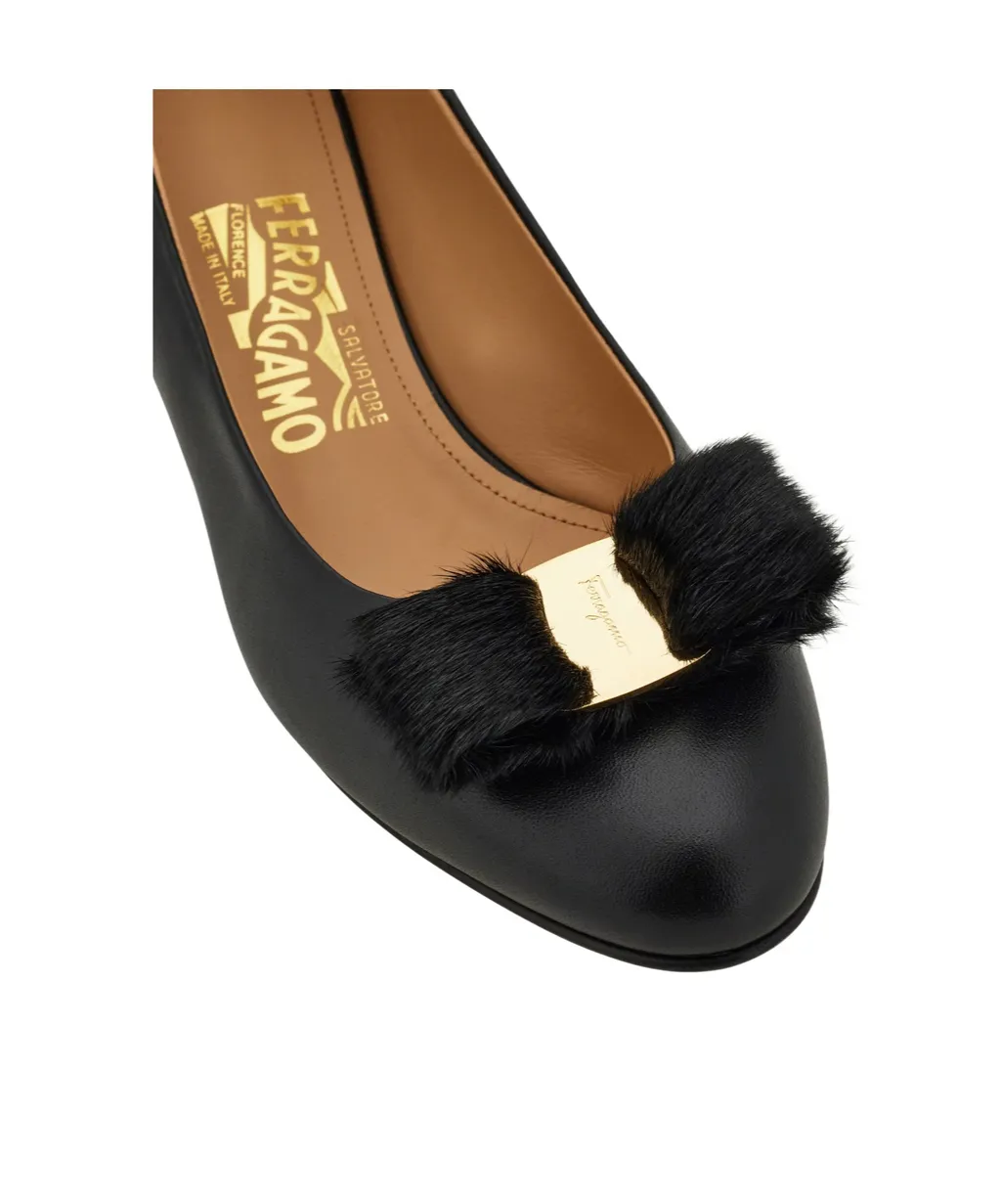 Vara Block Heel Pump