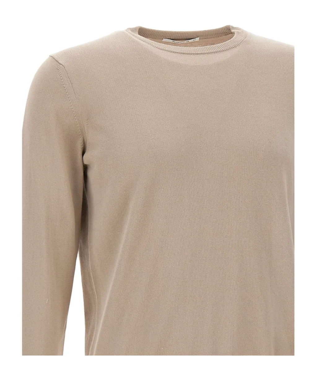 Long-Sleeved Knitwear