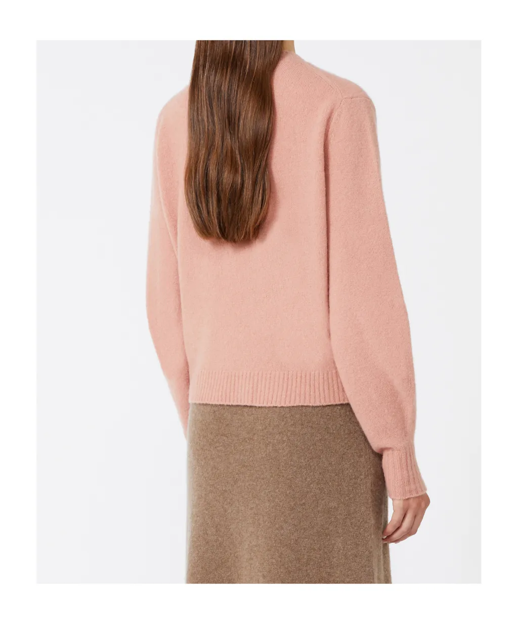 Stretch Cashmere Yarn Sweater