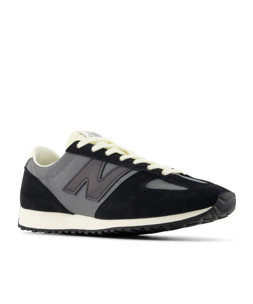 Round-Toe Sneakers