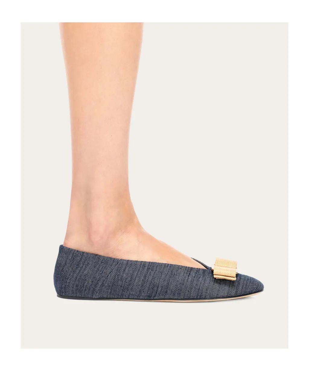 Vara Bow Flat