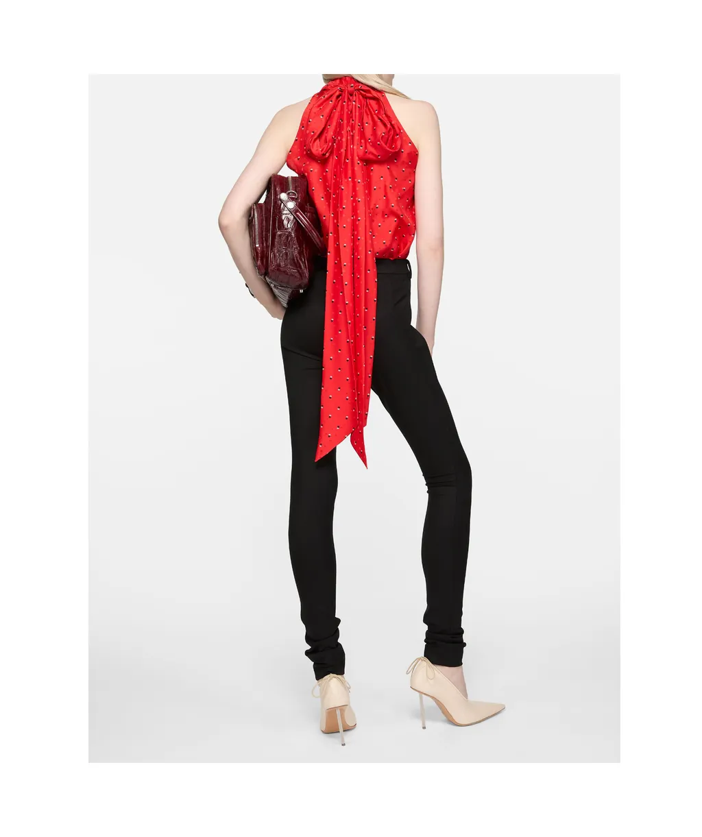 Bow-Detail Asymmetric Top