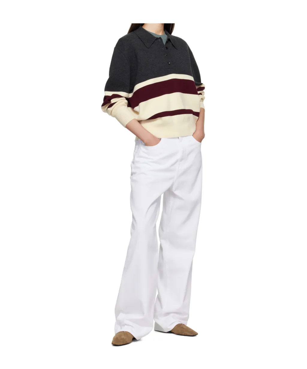Low-Rise Wide-Leg Jeans