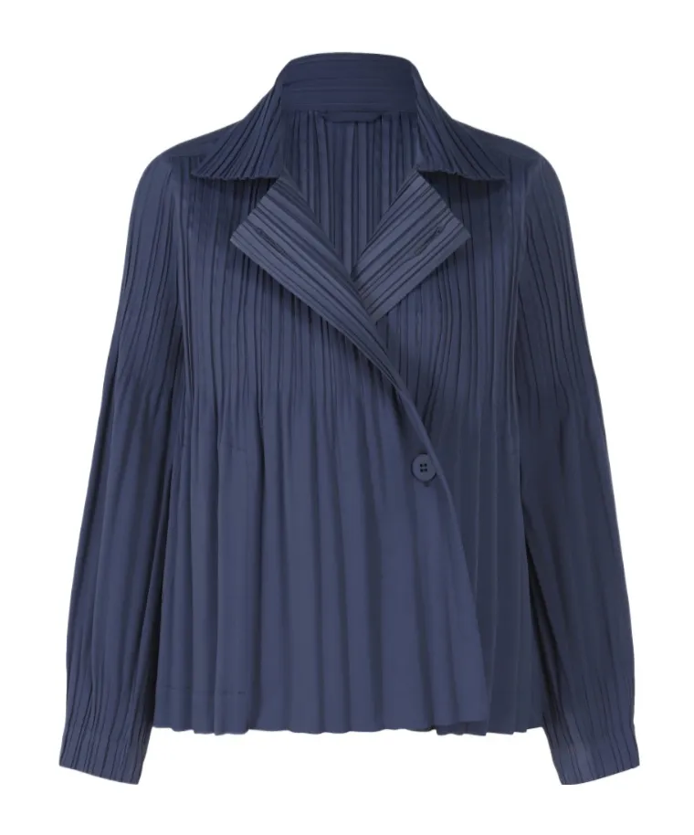Plissé Collared Jacket