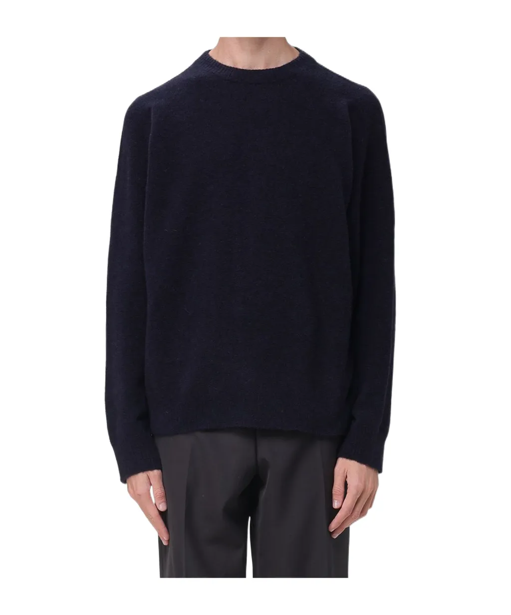 Long-Sleeved Knitwear
