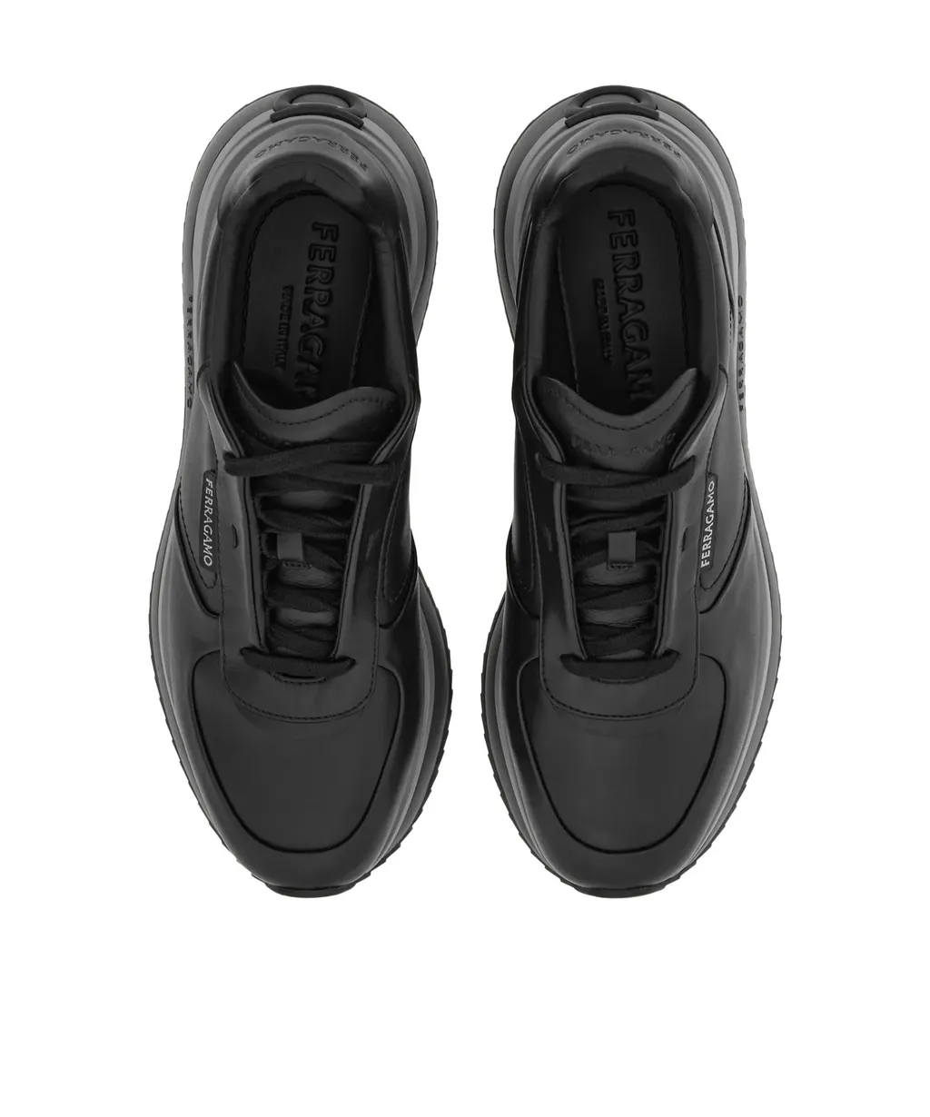 Low Cut Sneaker