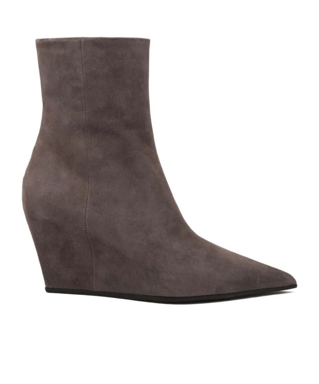 Pointed-Toe Ankle Boots