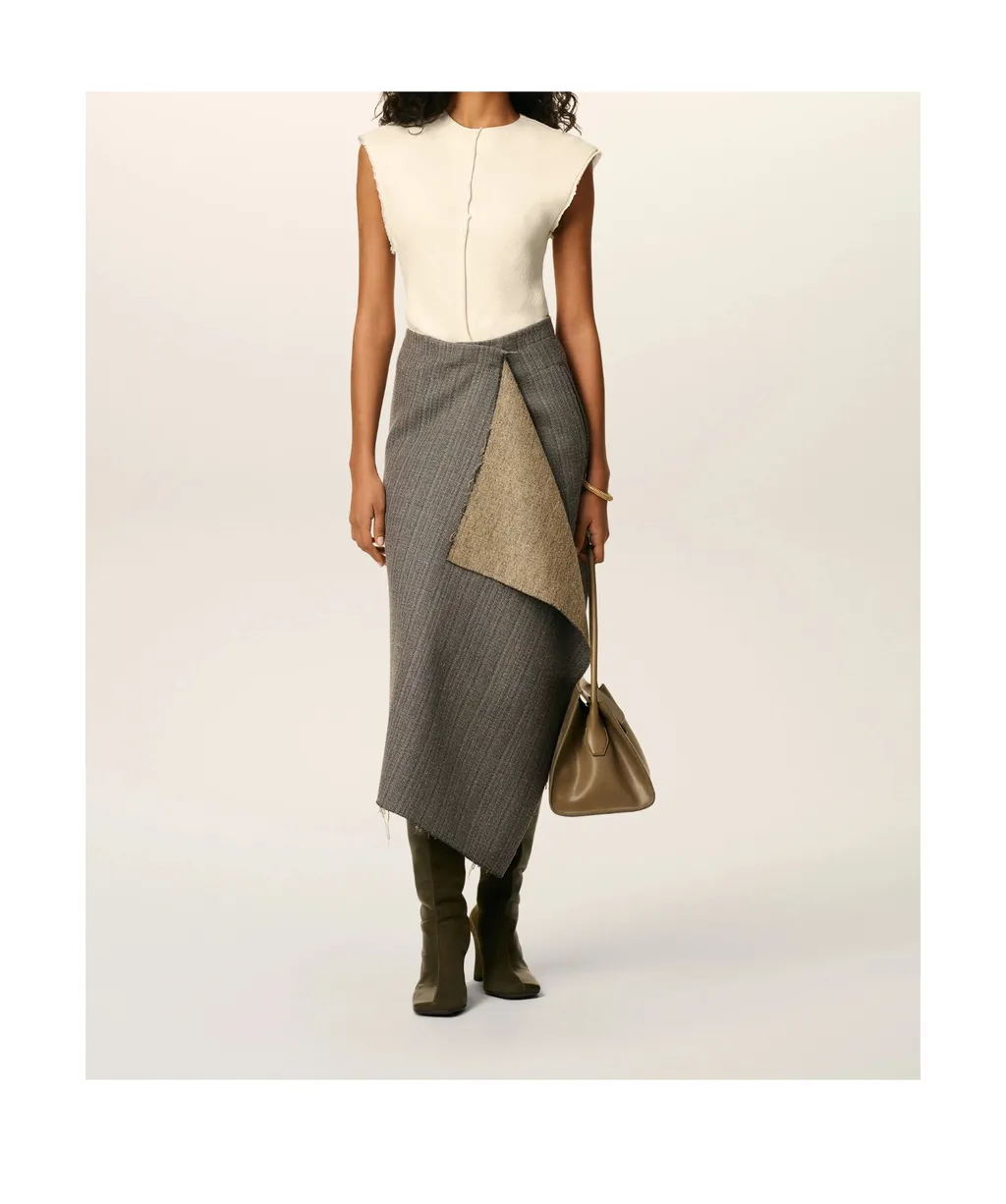 Sleeveless Raw Edge Details Top