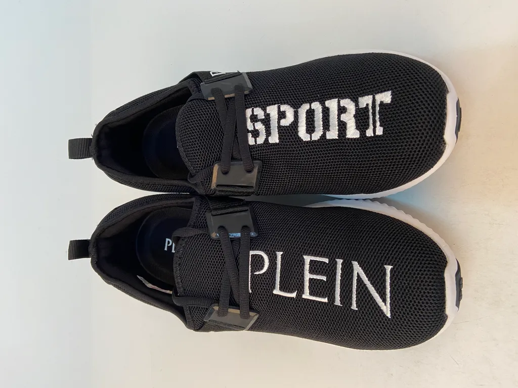 Logo Details Casual Sports Shoes