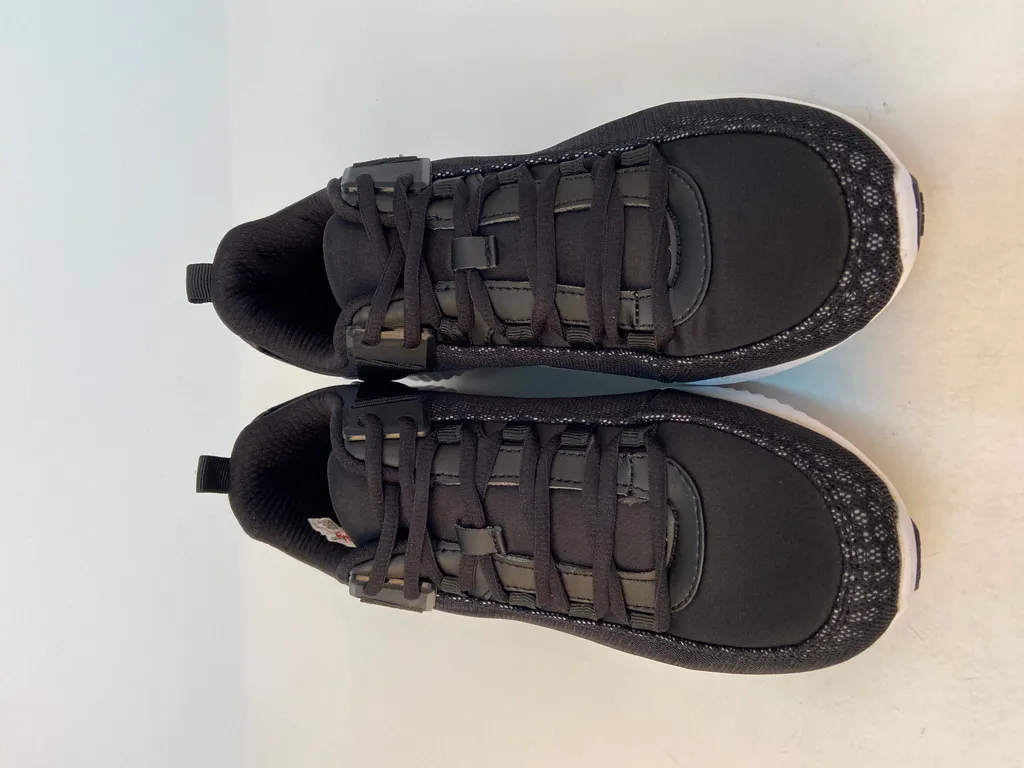 Logo Details Casual Sports Shoes