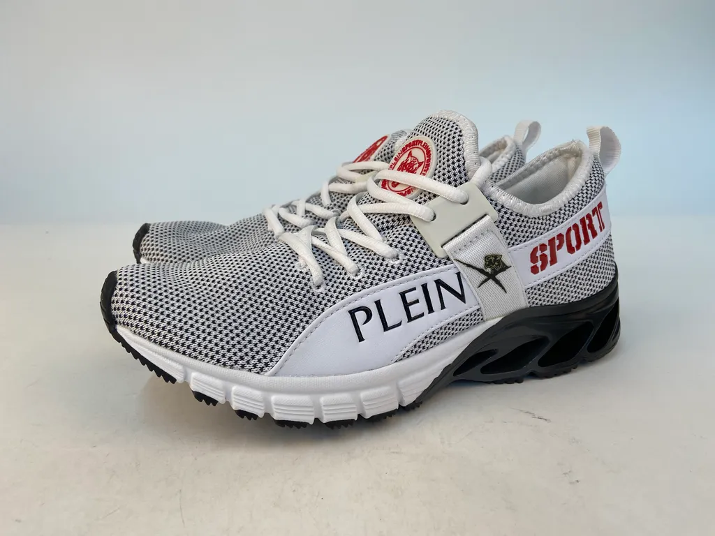 Logo Details Casual Sports Shoes