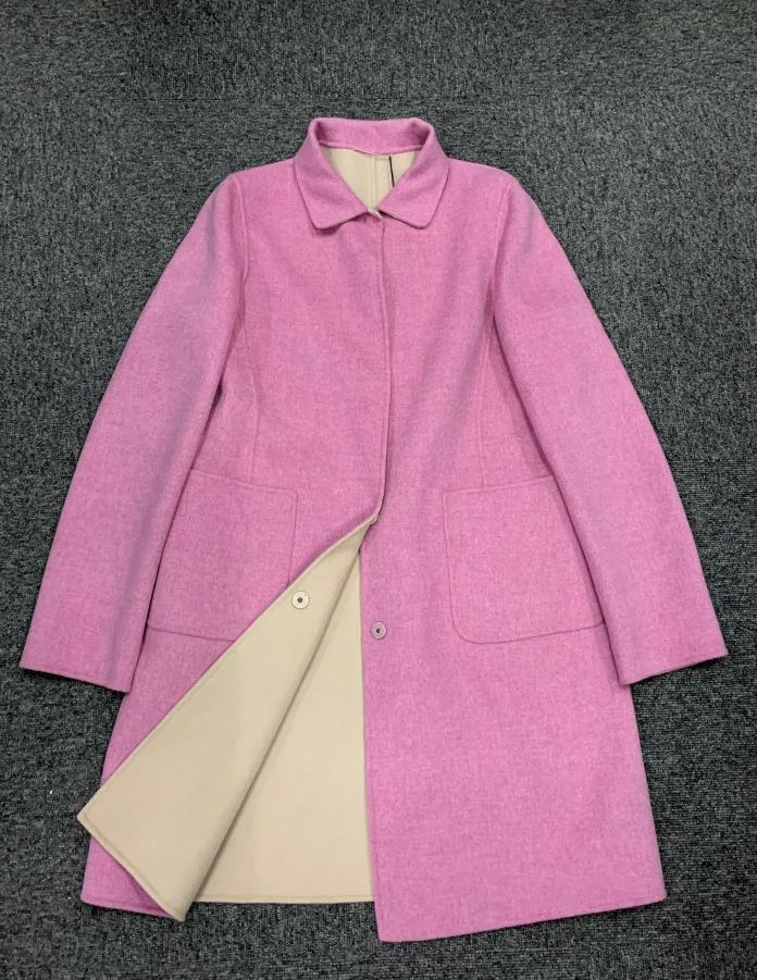 Logo Coat