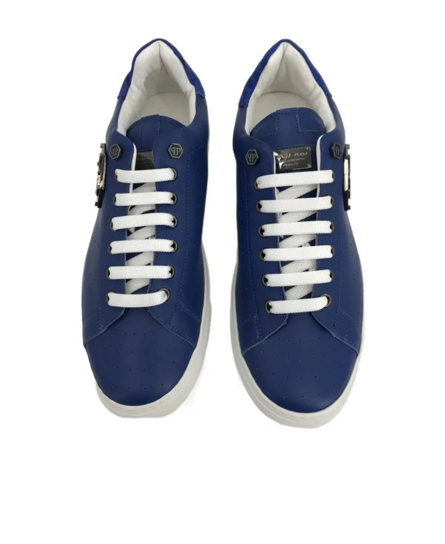 Logo Details Casual Sneakers