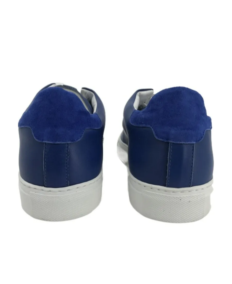 Logo Details Casual Sneakers