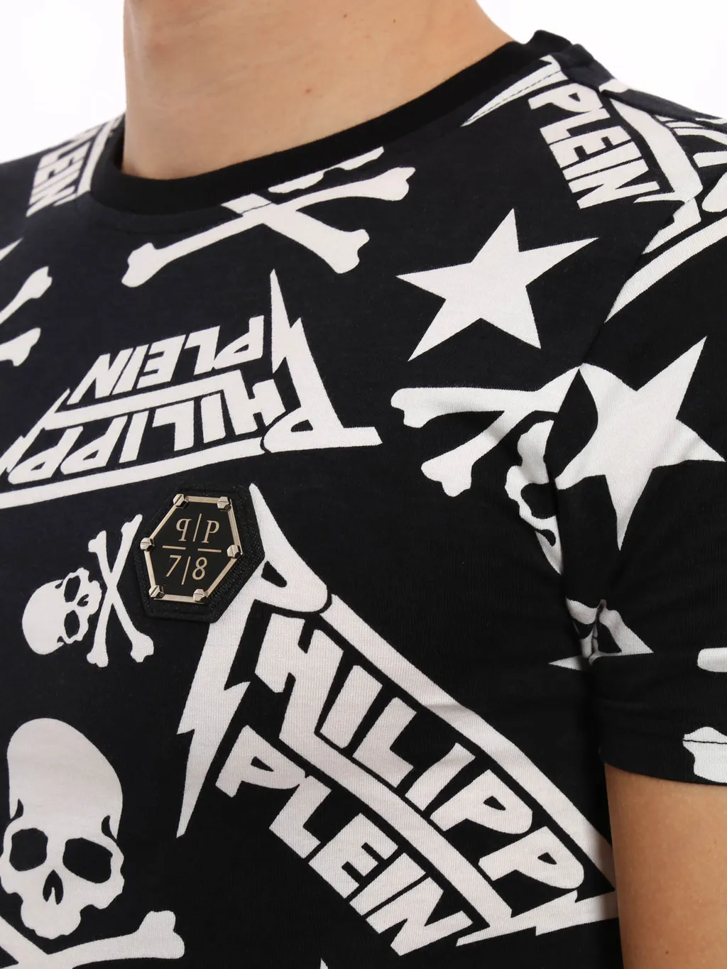 T-Shirt With Round Neck And Short Sleeves