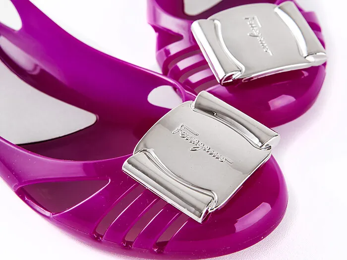Logo Loophole Sloping Heels