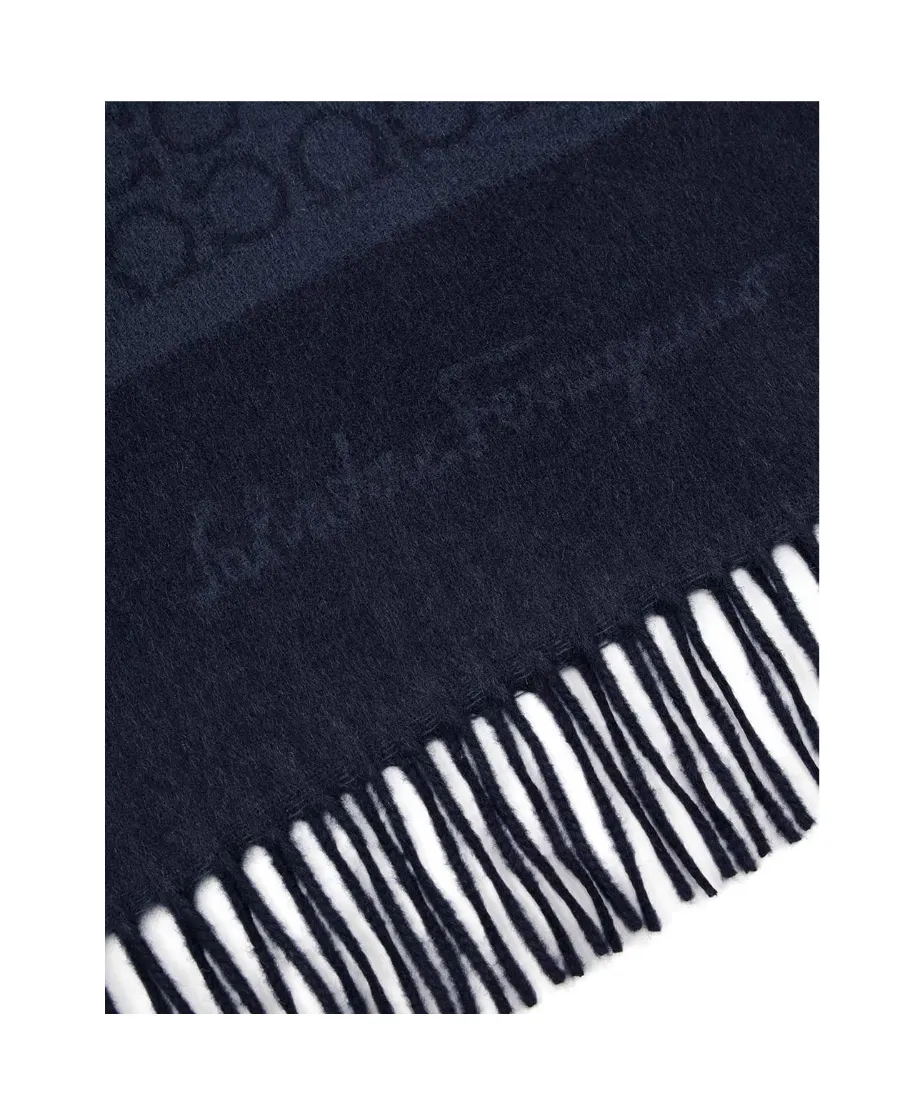 Logo Scarf