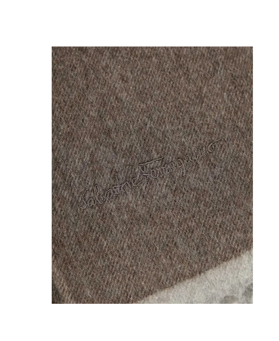 Logo Scarf