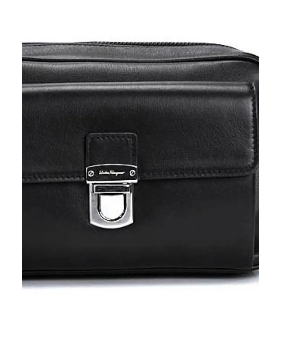 Logo Details Clutch