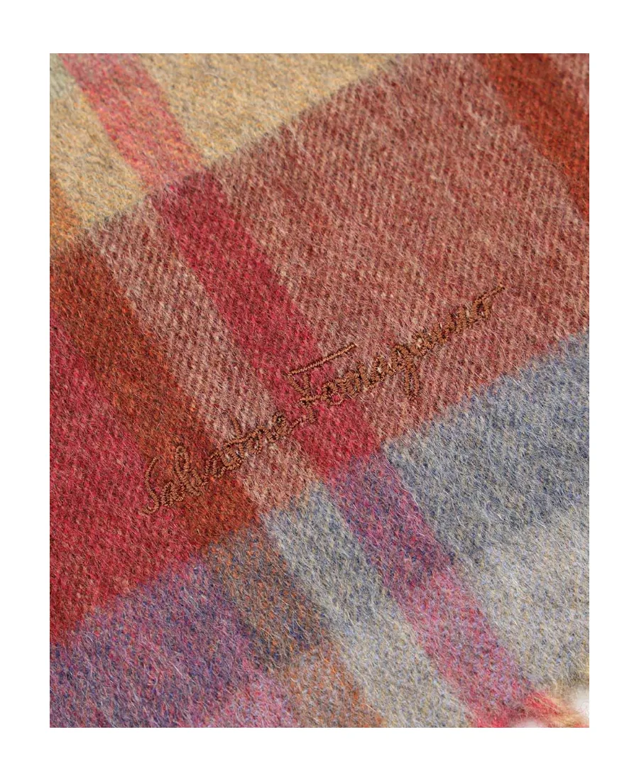 Plaid Detail Scarf