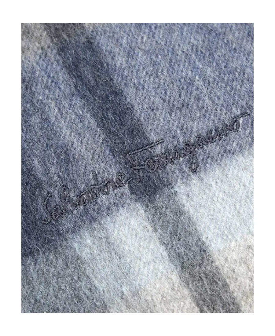 Plaid Detail Scarf