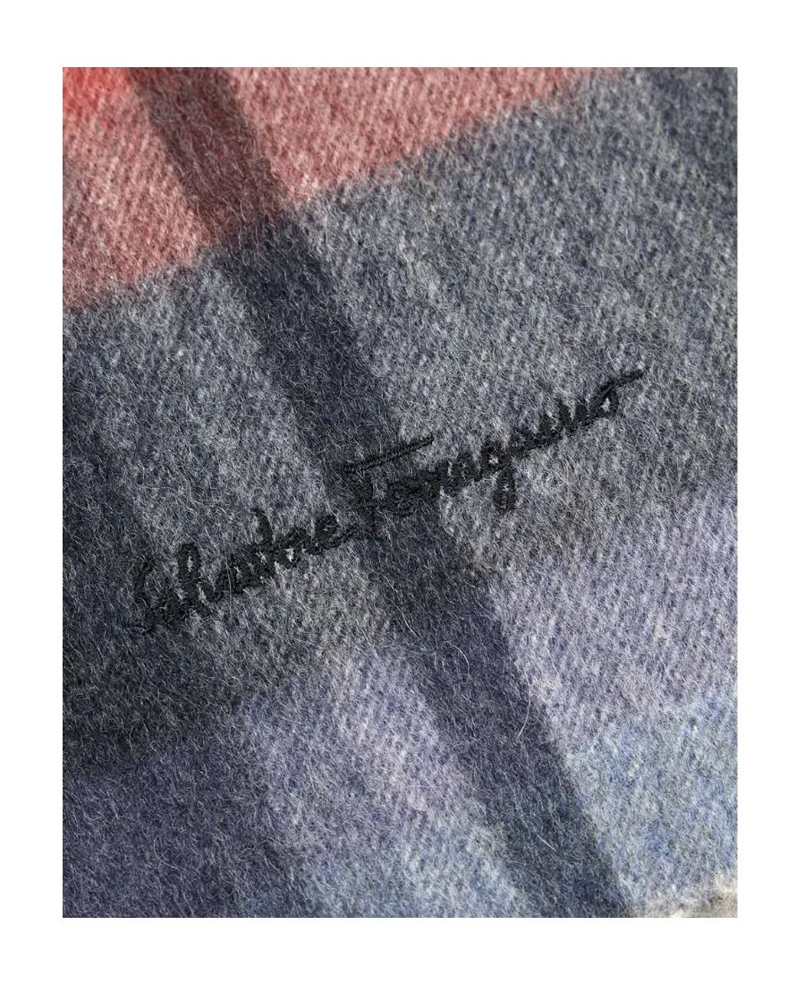 Plaid Detail Scarf