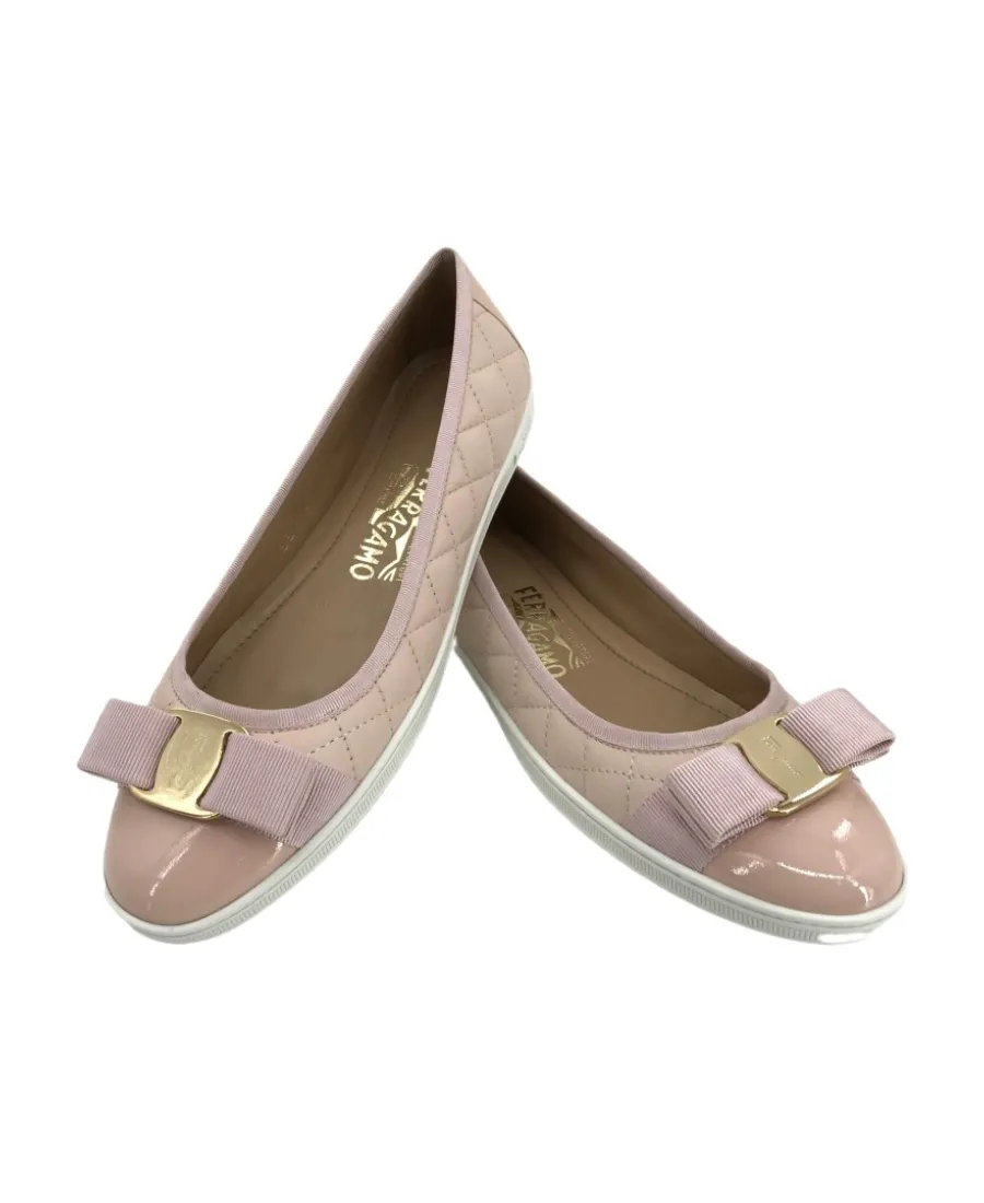 Logo Flat Shoes