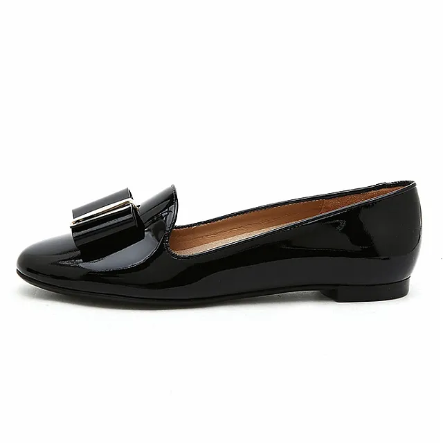Bow-Decorated Flat Shoes