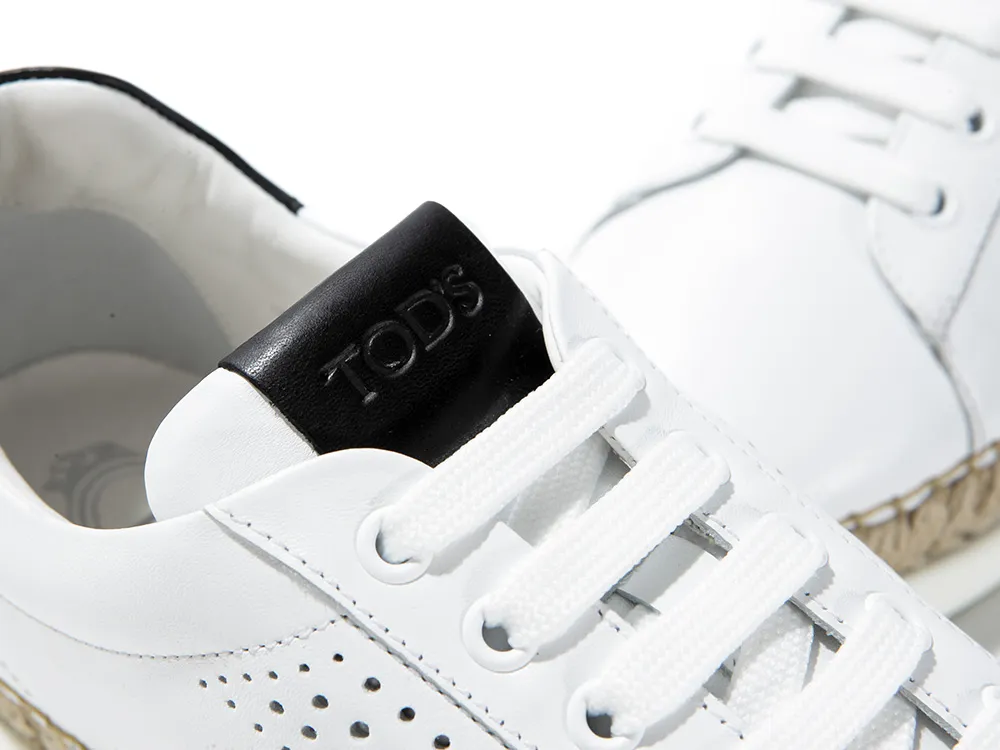 Logo Details Casual Sneakers