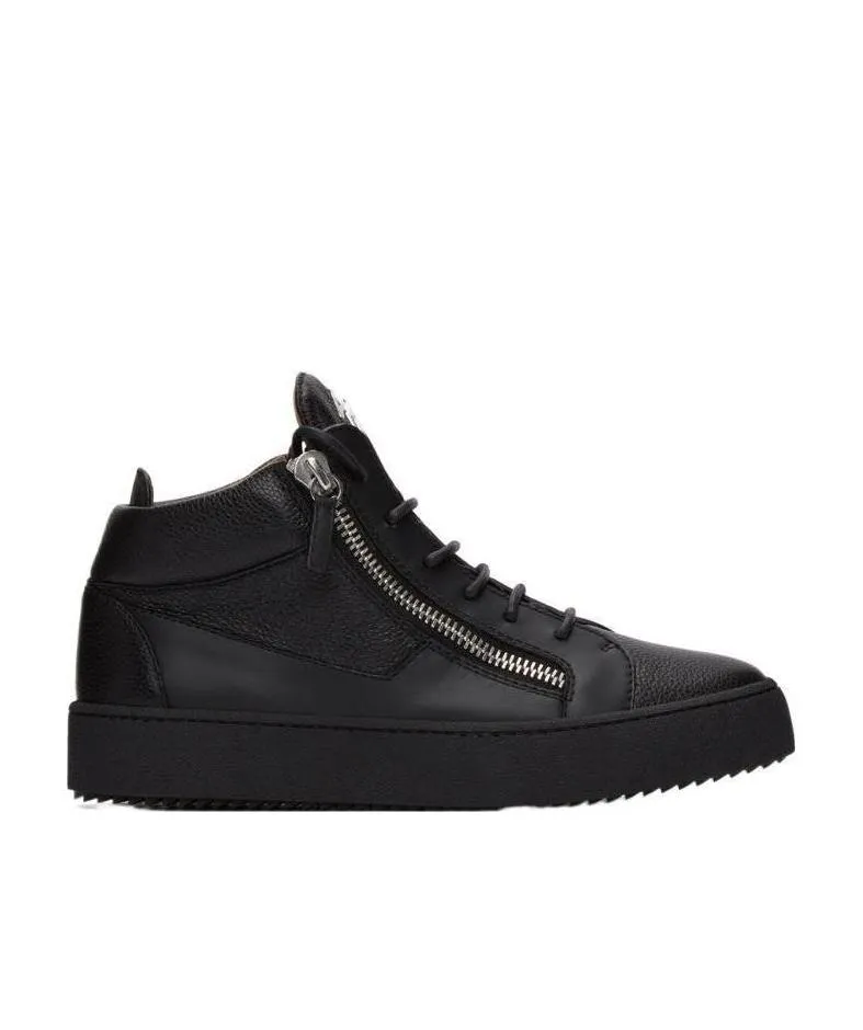 High-Top Leisure Sneakers