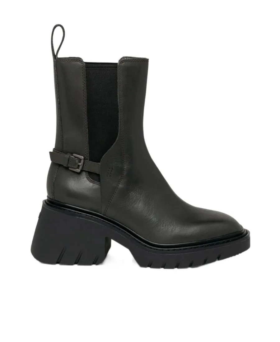 Logo Boots