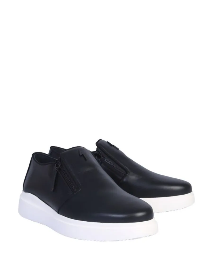 Black Zipper Casual Sneakers