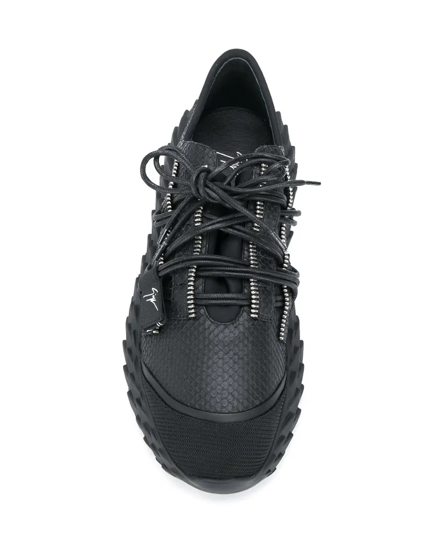 Low-Cut Casual Sneakers