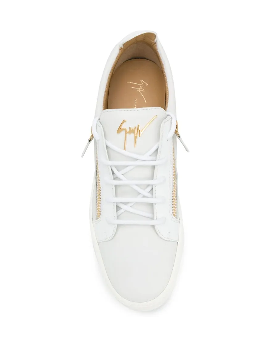 Logo Sports Shoes