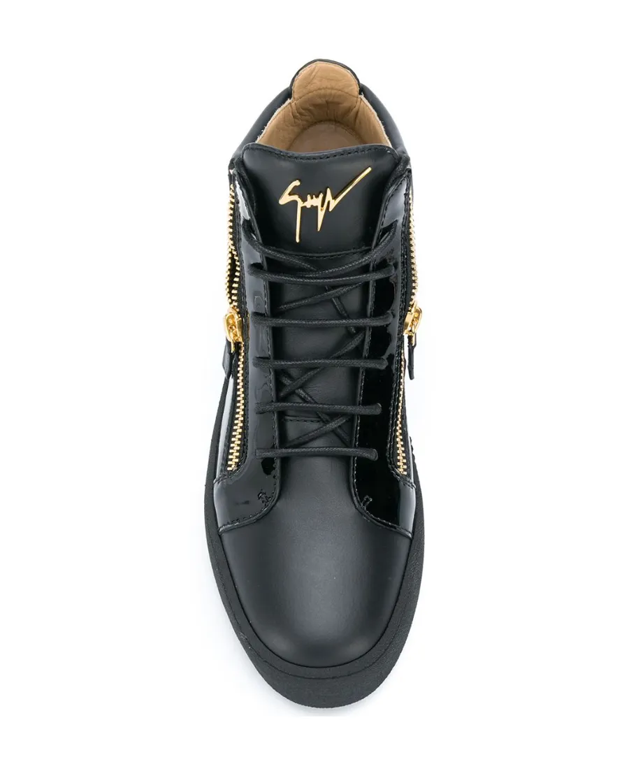 Black Lace-Up Casual Sneakers