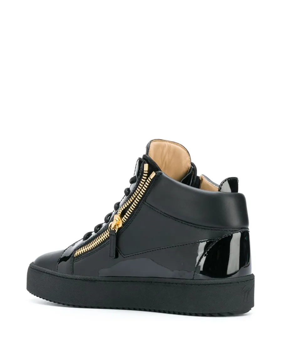 Black Lace-Up Casual Sneakers