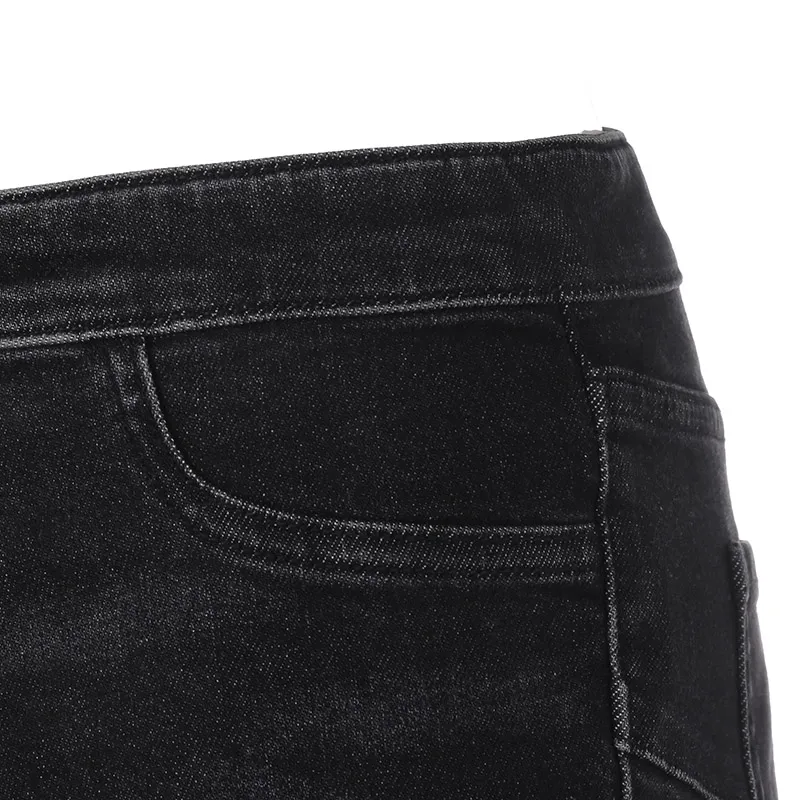 Belt-Strap Jeans